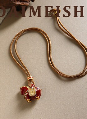 马年原创新中式红色滴油小马毛衣链轻奢高级感百搭本命年长项链女