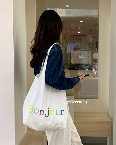 Вместительный и большой шоппер, сумка