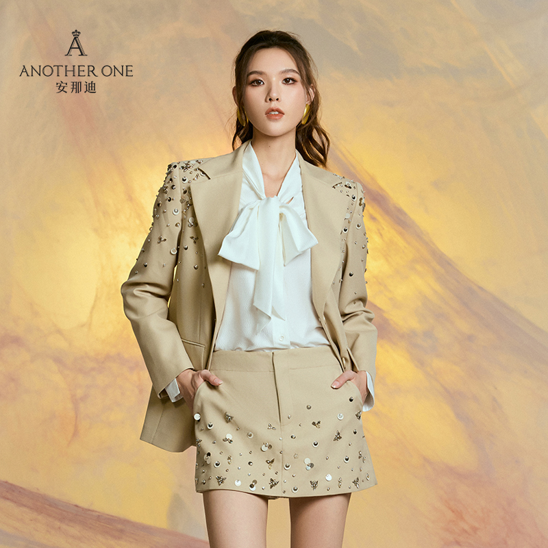 气质通勤高级感亮片钉珠长款西装