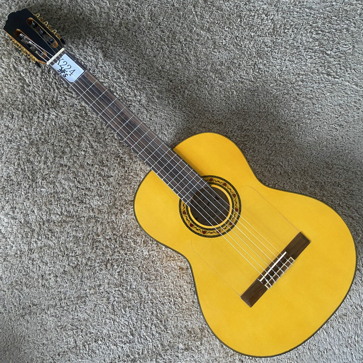 出口云杉枫木古典吉他面单板39英寸4/4琴颈可调库存复古原木色