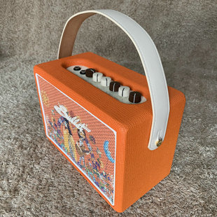 布雷特 Bullet 蓝牙木吉他充电音箱 桌面音箱便携式 15W 艺术喷绘