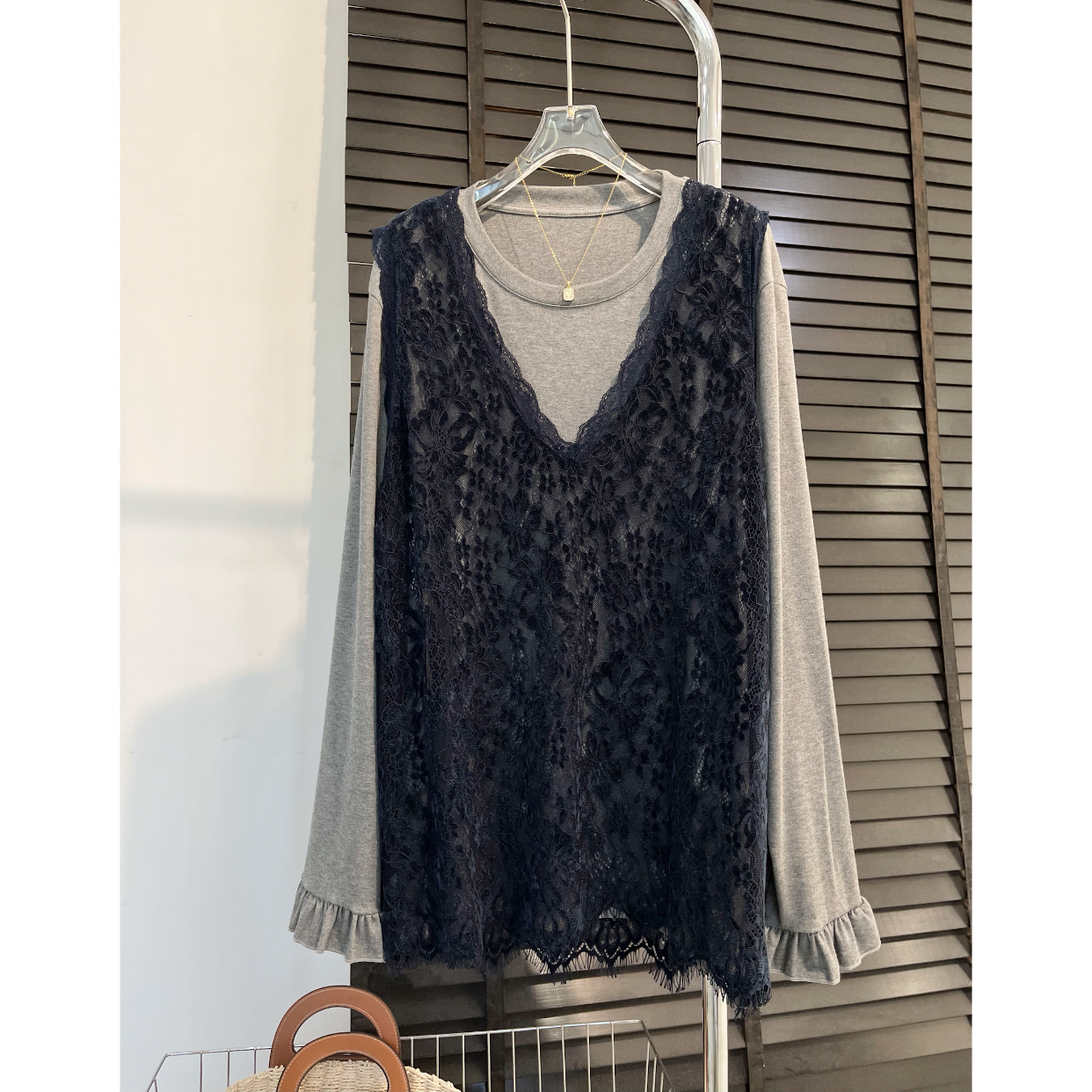 设计感百搭蕾丝马甲长袖T恤女2025秋季新款宽松显瘦甜美舒适套装