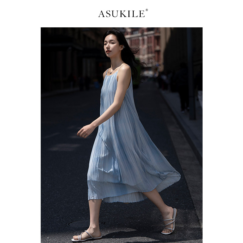 【夏日印象】ASUKILE上心 渐变竖纹海边度假修身显瘦蓝色吊带裙