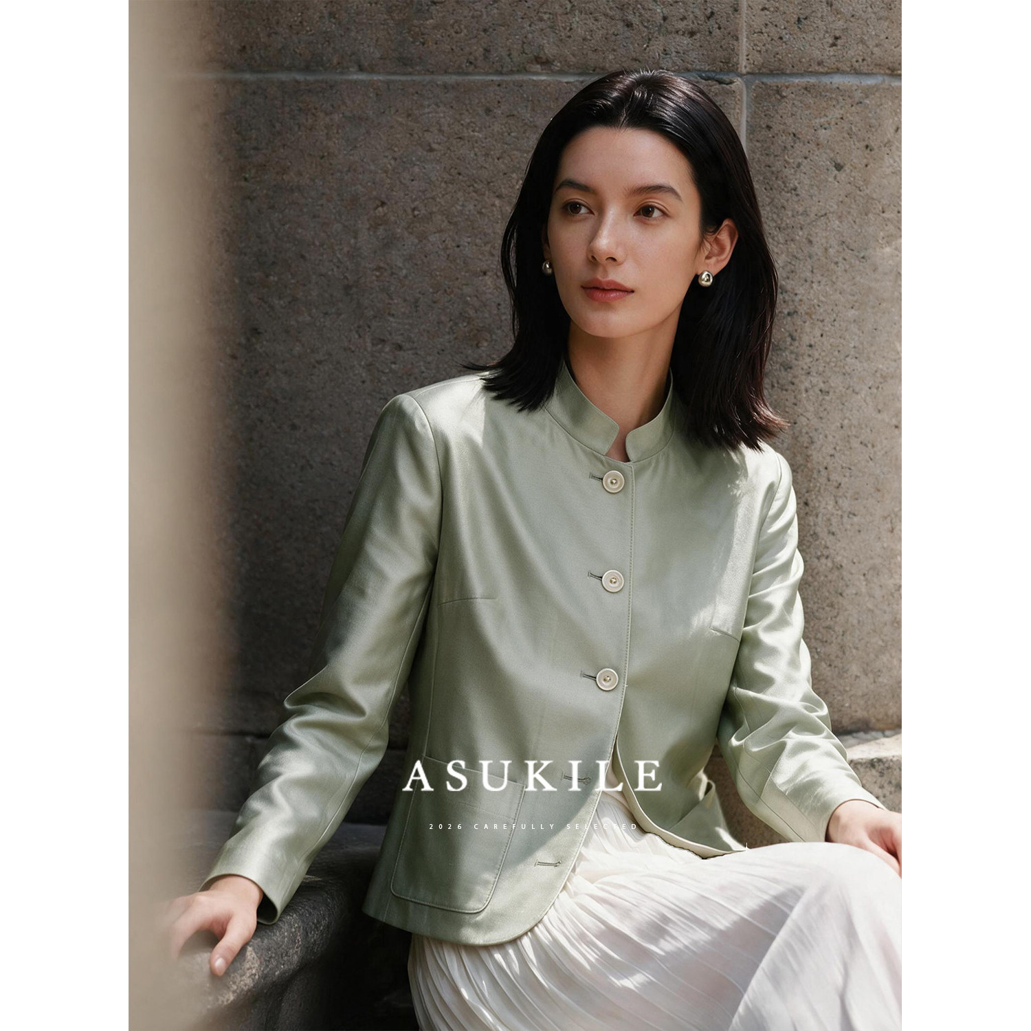 【香榭假日】桑蚕丝羊毛小立领短款风衣外套女