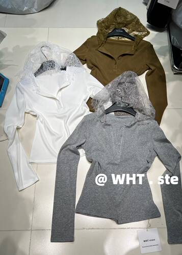 WHT早秋新款时尚蕾丝花边拼接连帽长袖t恤女百搭显瘦打底衫上衣潮