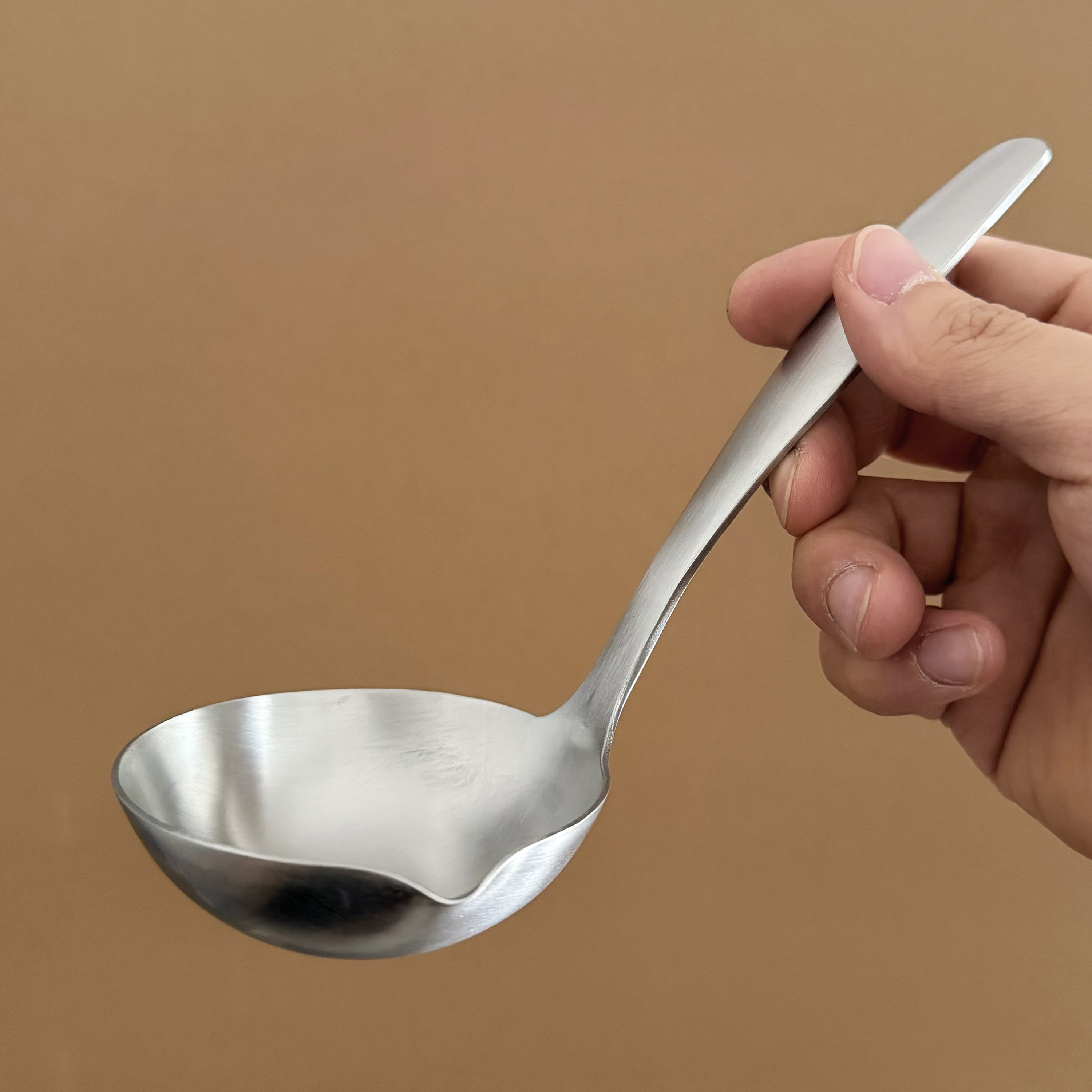 304不锈钢喝汤勺子加厚短大圆勺盛汤家用舀汤分餐勺酒店餐厅火锅