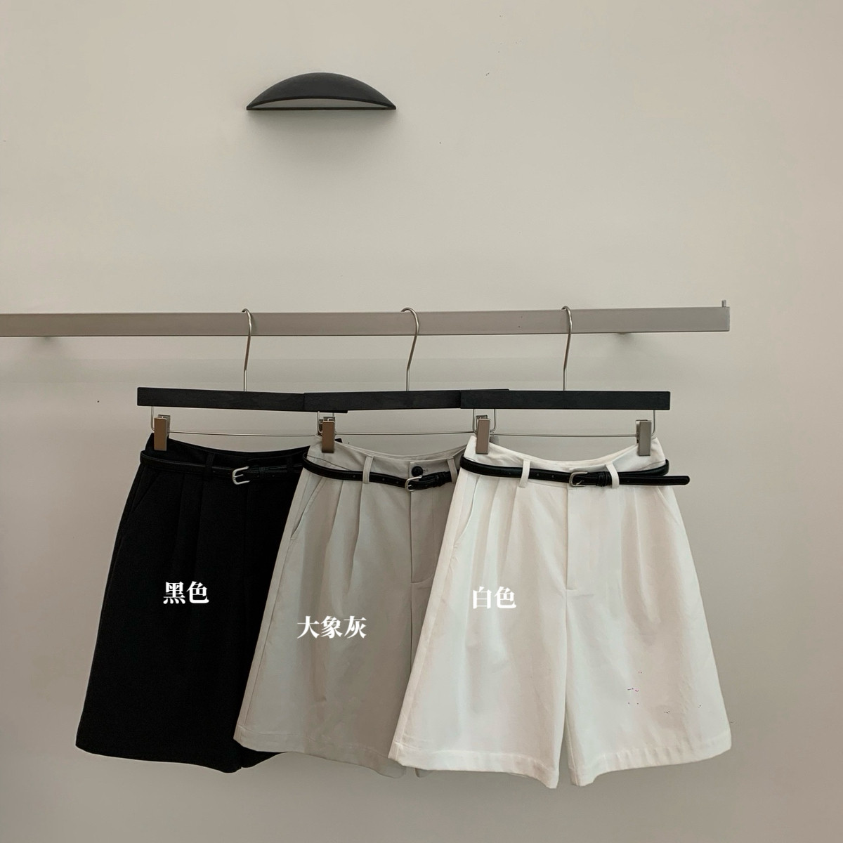推荐这个中裤高智感老钱A字松弛感休闲压褶休闲短裤(配腰带)T4889