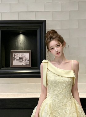 怡熙-心头爱千金名媛甜美风蕾丝斜肩吊带连衣裙19036