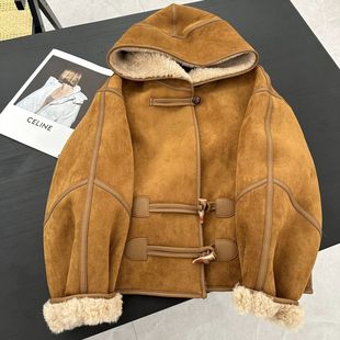 羊剪绒皮毛一体外套女短款2025冬新款宽松连帽复古羊羔毛皮草大衣