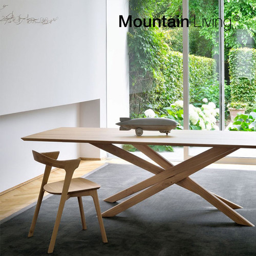 MountainLiving进口橡木餐桌