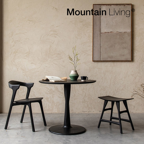MountainLiving进口橡木圆桌