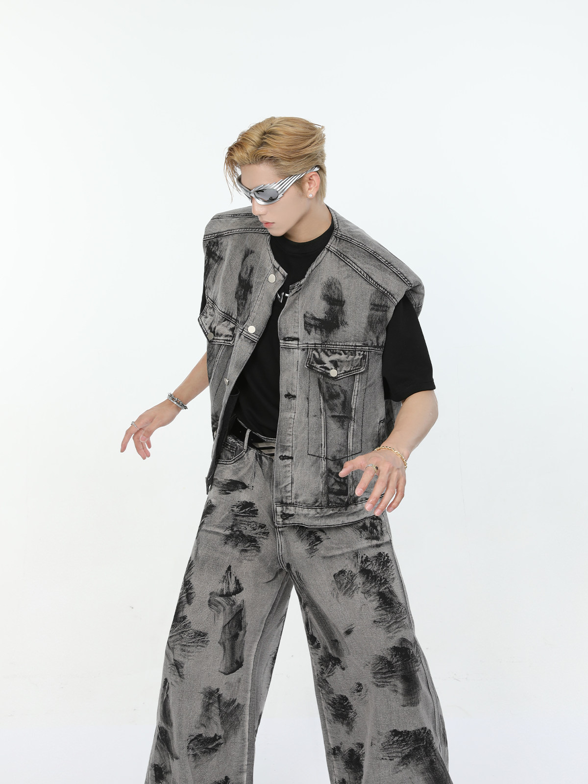 TURNTIDE WASH AND PAINT DENIM VEST SET HIGH STREET RUFFIAN LOOSE JEANS