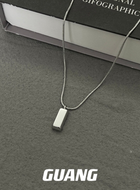 GUANG不掉色银色小砖块吊坠项链男女嘻哈小众设计钛钢毛衣链配饰