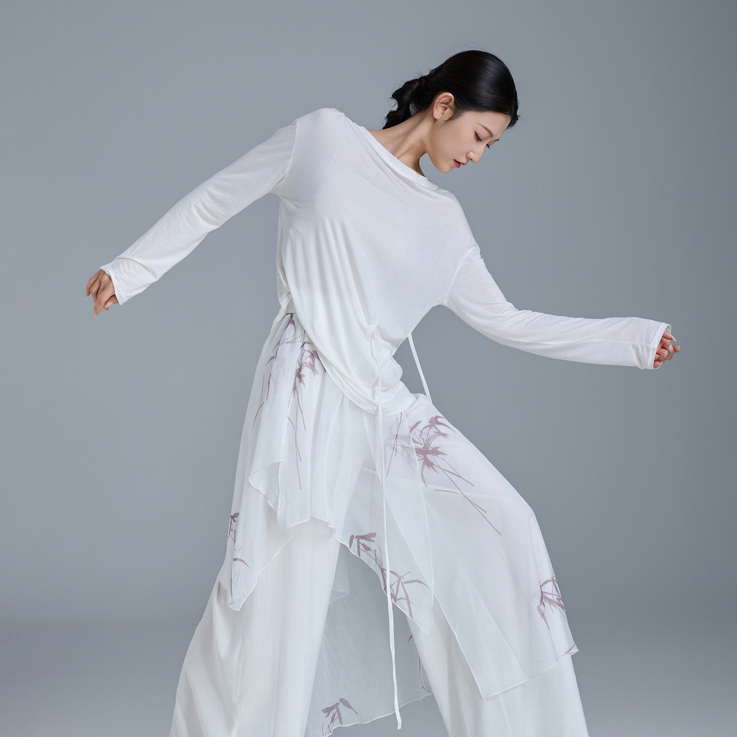 华丽独秀现代舞练功服新中式剑舞上衣衬衫套装宽松飘逸显瘦舞蹈服图片
