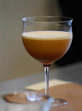 好看的高脚咖啡冷萃拿铁美式杯 鸡尾酒杯酒吧调酒饮料甜酒杯水杯