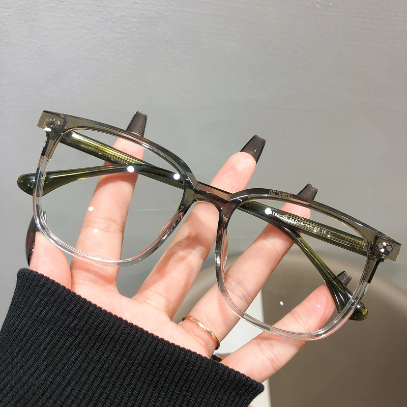 小红书同款TR90铆钉近视眼镜