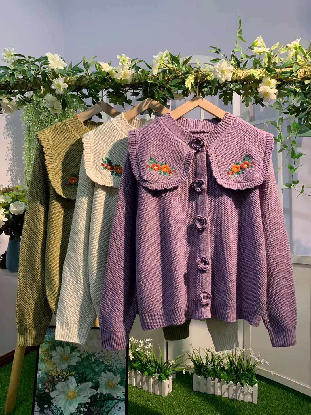 娃娃领森女宽松棉羊毛刺绣