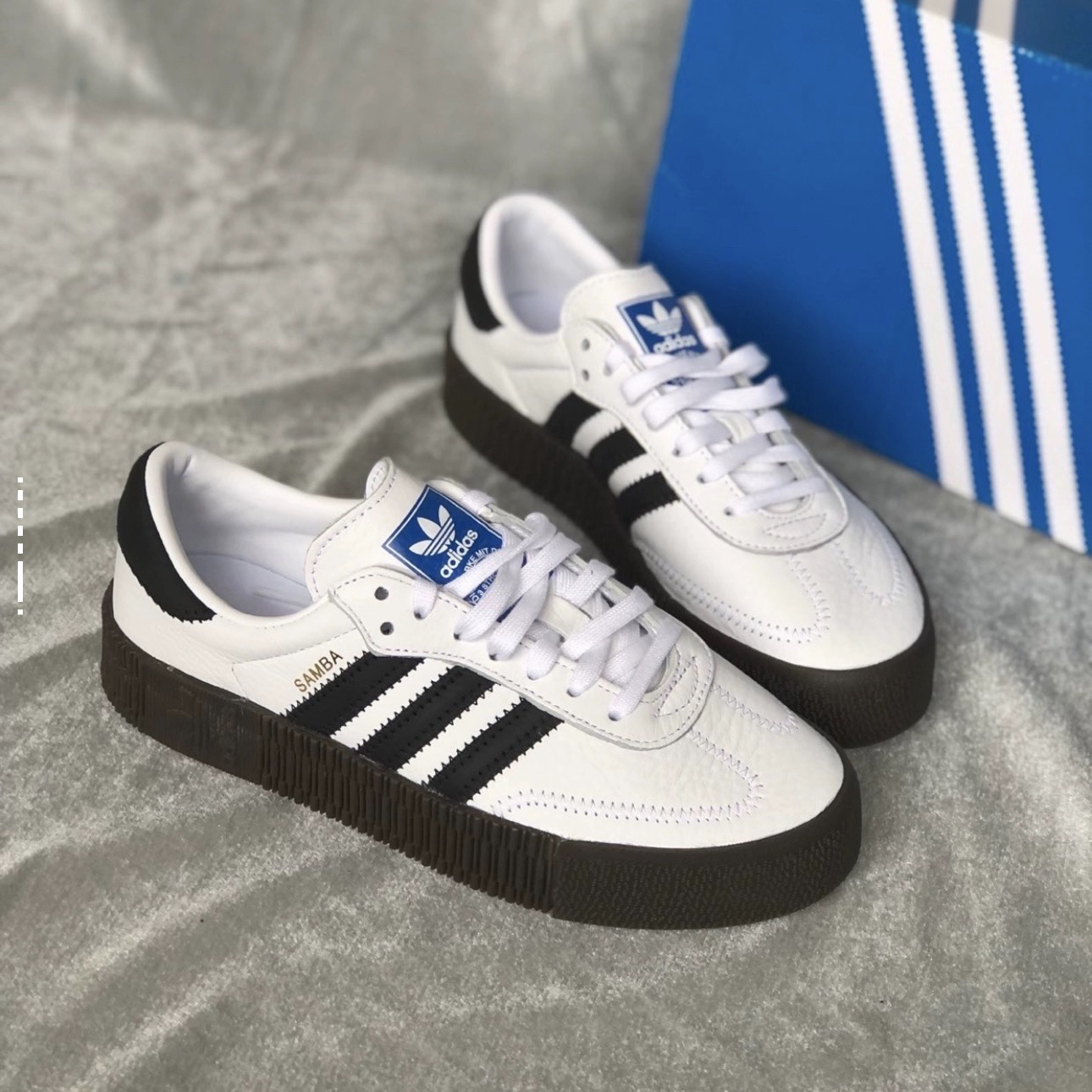 adidas originals Sambarose 皮革 低帮 板鞋 女款 黑白AQ1134