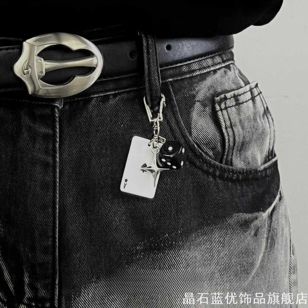 潮人穿搭黑桃A扑克吊牌挂件亚克力卡牌骰子四角星金属快挂扣饰品