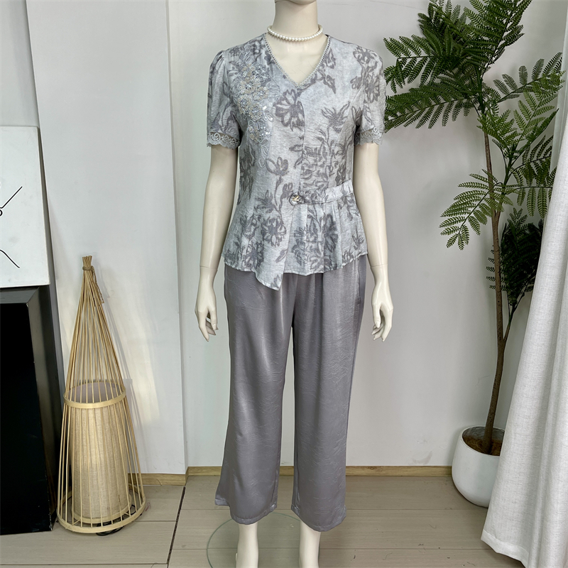 中年妈妈夏装时尚套装2025新款气质中老年女装宽松两件套上衣裤子