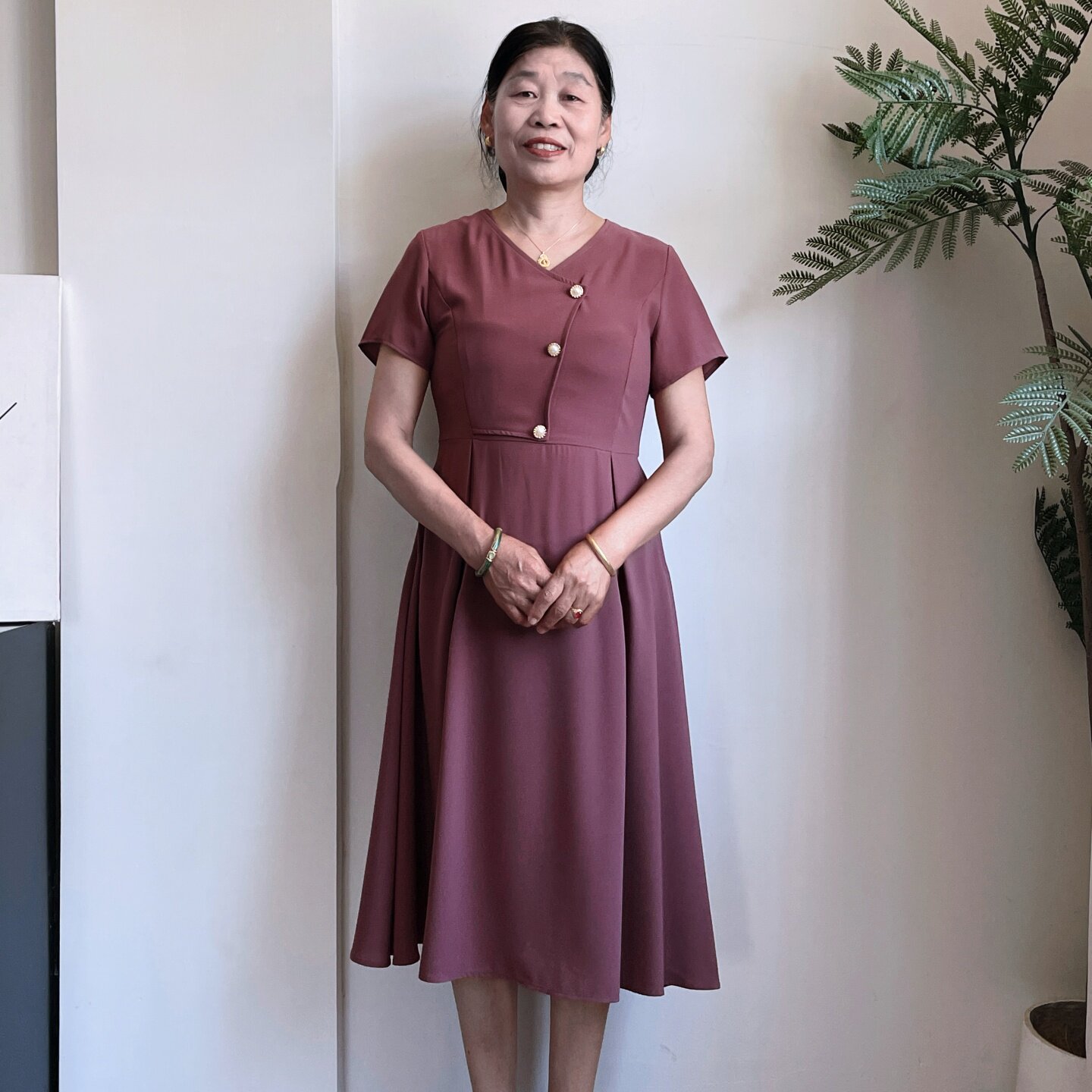 妈妈夏装气质连衣裙洋气减龄裙子