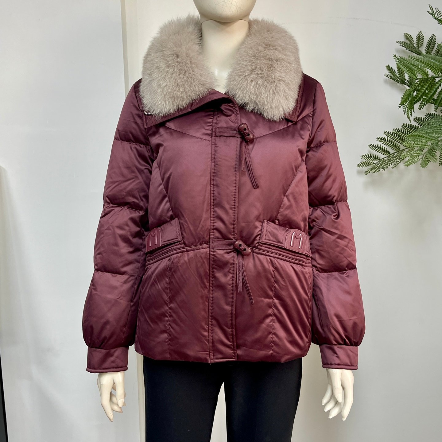 中年妈妈装冬季白鸭绒狐狸毛领羽绒服新年红洋气中老年女保暖外套,女装/女士精品,中老年女装,淘宝优惠券,粉丝福利购,淘宝优惠卷