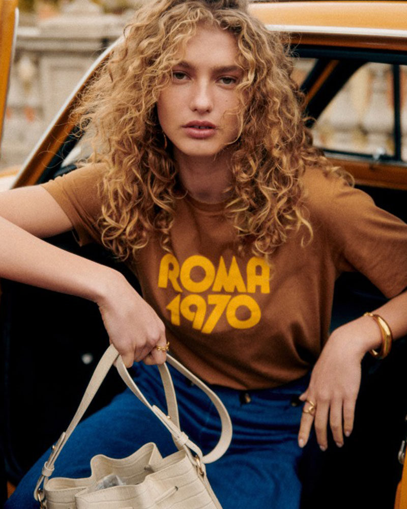 法式小众24年夏季柔软纯棉焦糖棕撞色字母印花圆领短袖T恤上衣女