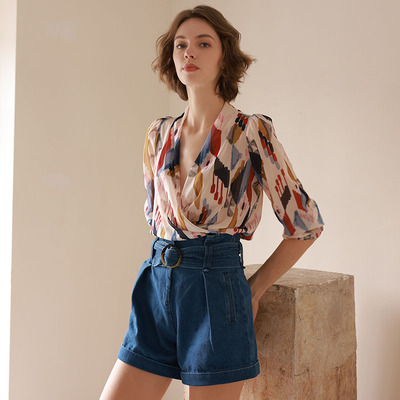 度假风V领几何印花薄款长袖衬衫