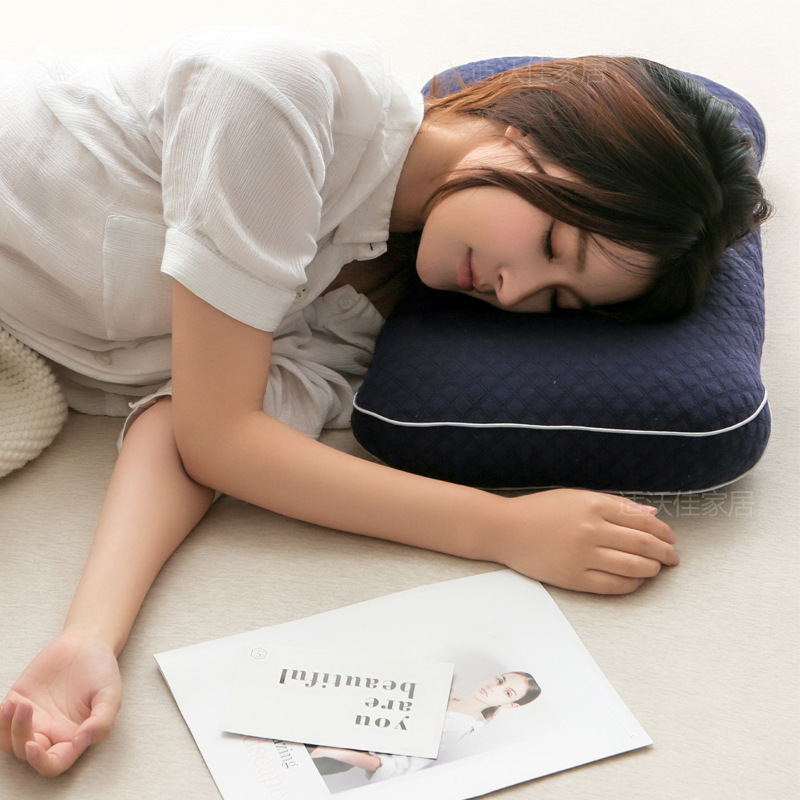 PE软管枕头立体分区枕头保健枕芯学生枕头颈椎枕单人枕