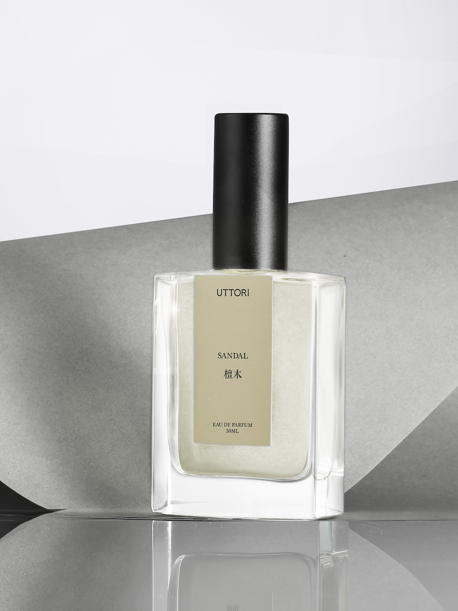 国庆礼 UTTORI五朵里檀木 EDP香水50ml 持久淡香男香 正品包邮在类目 彩妆/香水/美妆工具, 香水中 - 来自Buy2taobao.com提供专业的淘宝代购服务