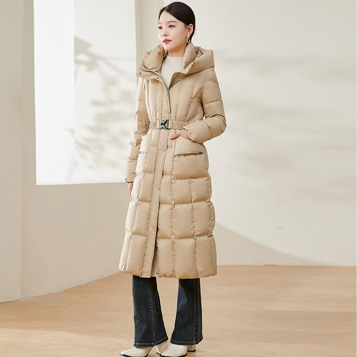 经典美学冬季爆款收腰显瘦长款加厚羽绒服女过膝保暖白鸭绒长外套