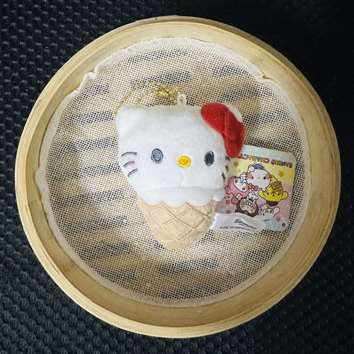 凯蒂猫K甜筒款公仔挂件