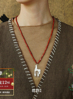 QIQI器契银铃游马红石串珠项链