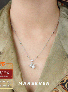 白色绳结珍珠葫芦吊坠项链