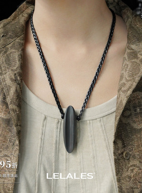 梅果陶瓷吊坠皮绳项链