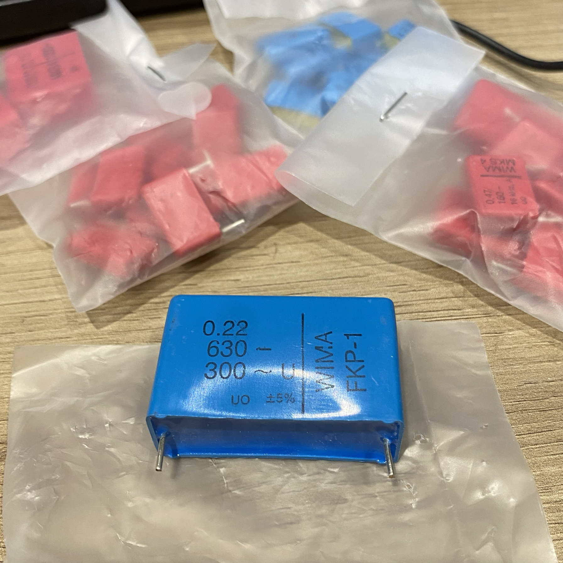 德国WIMA FKP-1 发烧耦合无极簿膜电容器630V0.22UF 224 300V交流