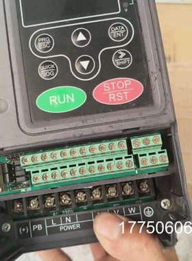 英威腾CHF100A-220V1. 5KW变频器一台，成色自