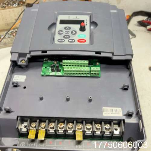 德力西变频器CDF9000-G015/P018-T4，