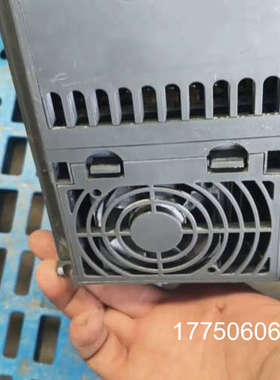 科创KC800-1.5KW变频器一台，成色自定义，底角塑料坏