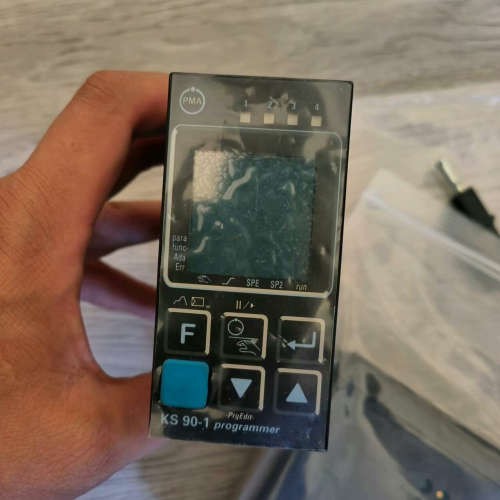 PMA KS-90-104-001E-000仪表，温控表，比