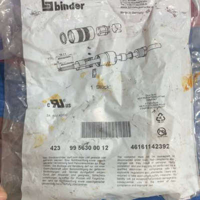 BINDER连器，未使用，型号是99 5630 0