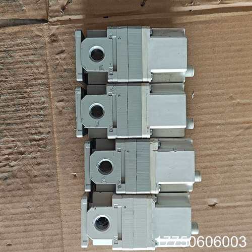 SMC电磁阀ITV2090-312CL5 ，成色