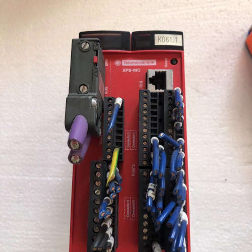 XPS-MC 系列 XPSMC32ZP，无底座，