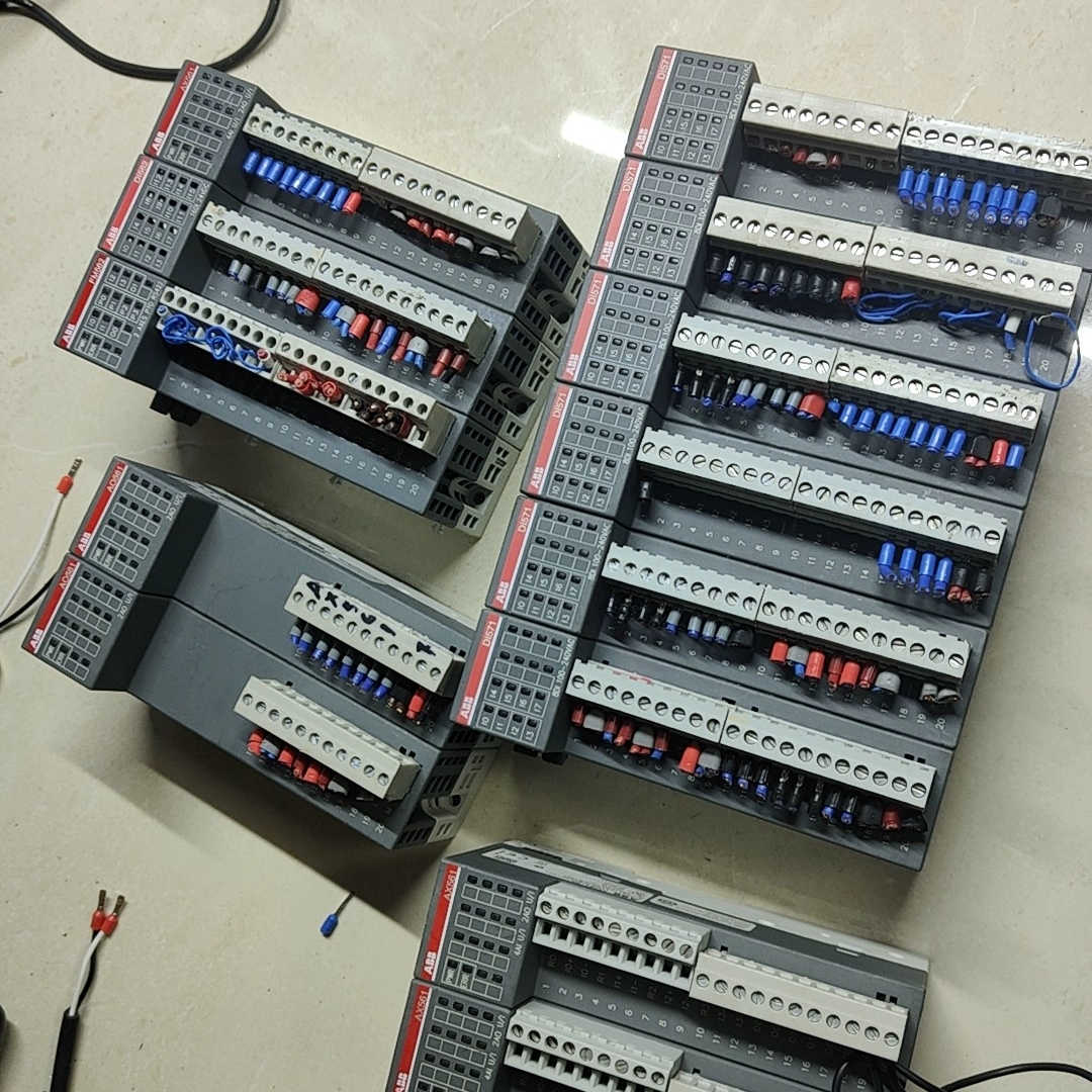 模块,AO561,FM562,DI571,DI562。