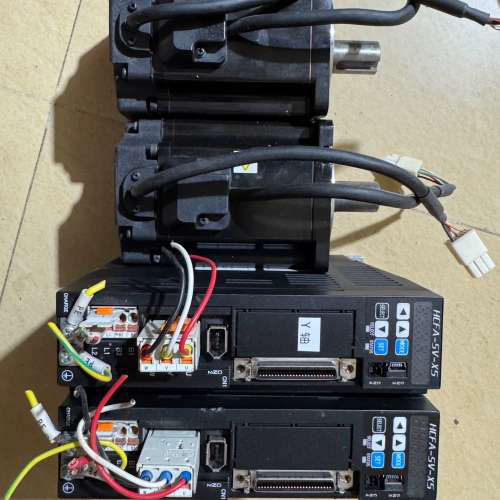 HCFA 禾川伺服X5DA75A-11 电机X5MA75A-