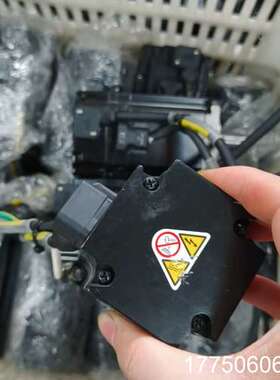 安川伺服电机 SGMJV-04ADL21