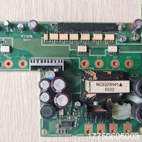 三菱RM162C-V2驱动器电路板，拍，成色所示。