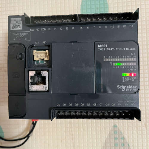 PLC，M221，TM221C24T，，通电见