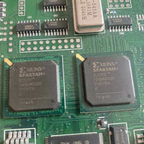 xc2s200，XC2S100E，芯片各一个，enginee