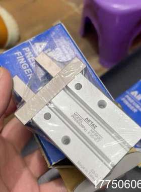 亚德客气动手指HFSK20 正品未拆封 图片